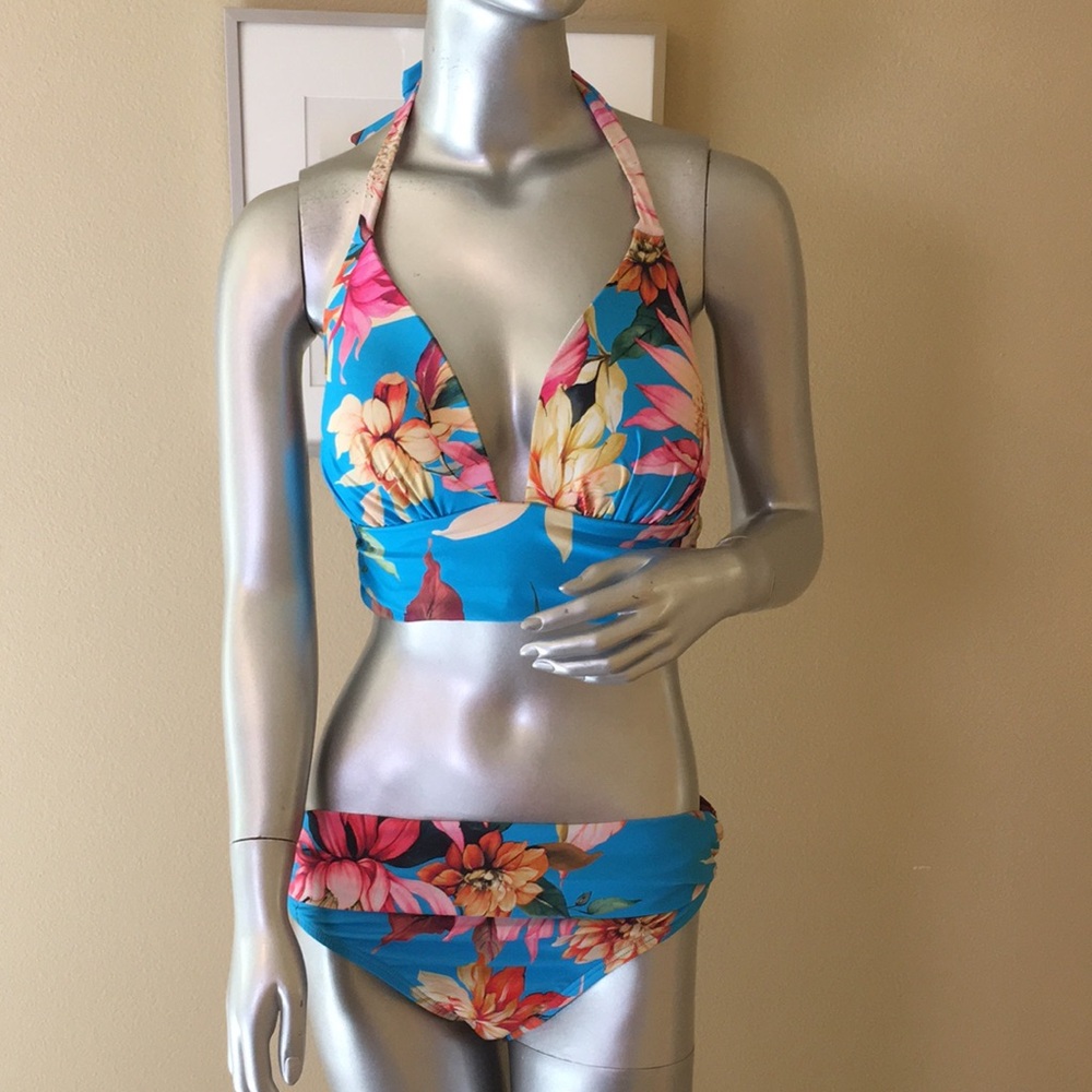 LA BLANCA | Poolside Garden Social Banded Halter & Matching Shirred Bott…